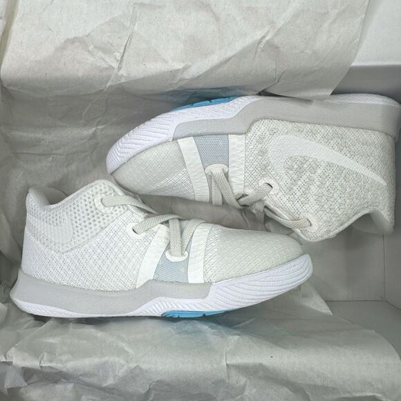 Nike Kyrie 3 (TD) - Size 8c - Ivory/Pale Grey-Light Bone - Picture 10 of 11